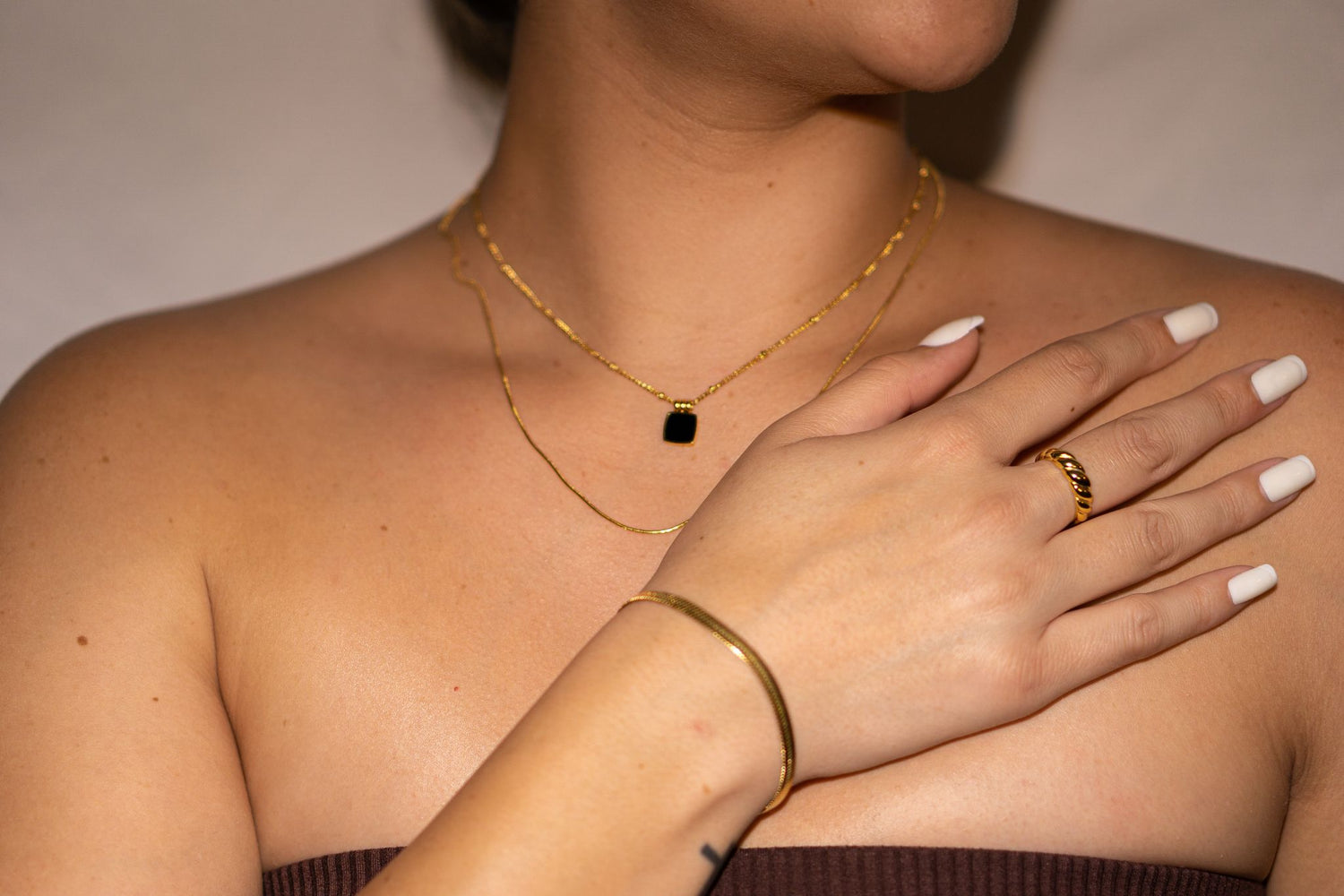 Necklaces 18k gold plated on model
