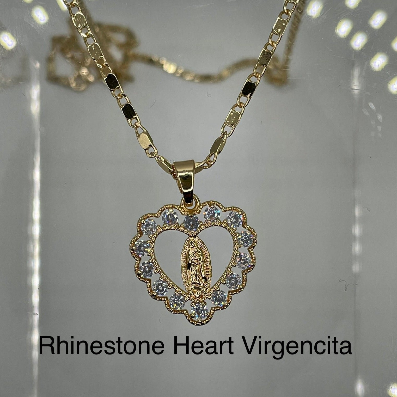 Tree in heart gold pendant. Gold pendant. Heart pendant.